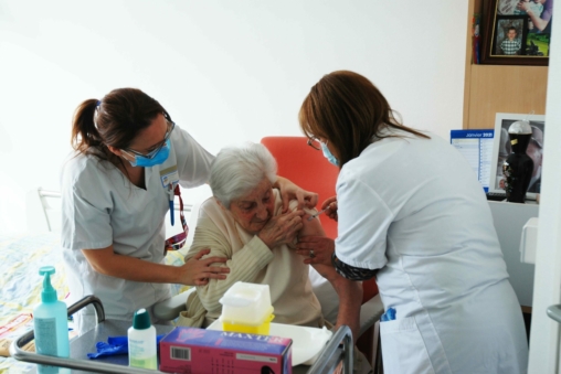 illustration Début de la campagne de vaccination COVID-19 au Centre Hospitalier de Tourcoing