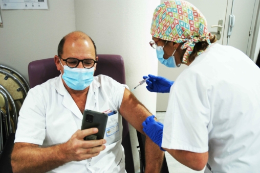 illustration Début de la campagne de vaccination COVID-19 au Centre Hospitalier de Tourcoing