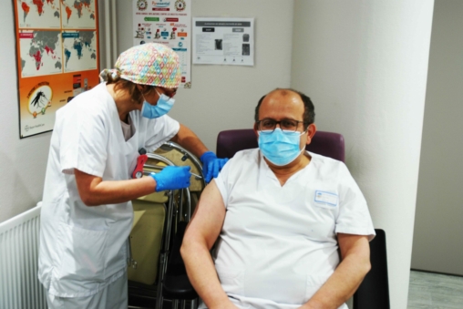 illustration Début de la campagne de vaccination COVID-19 au Centre Hospitalier de Tourcoing